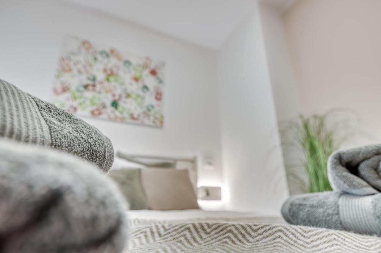 Apartment Norah With Private Parking 普拉 外观 照片