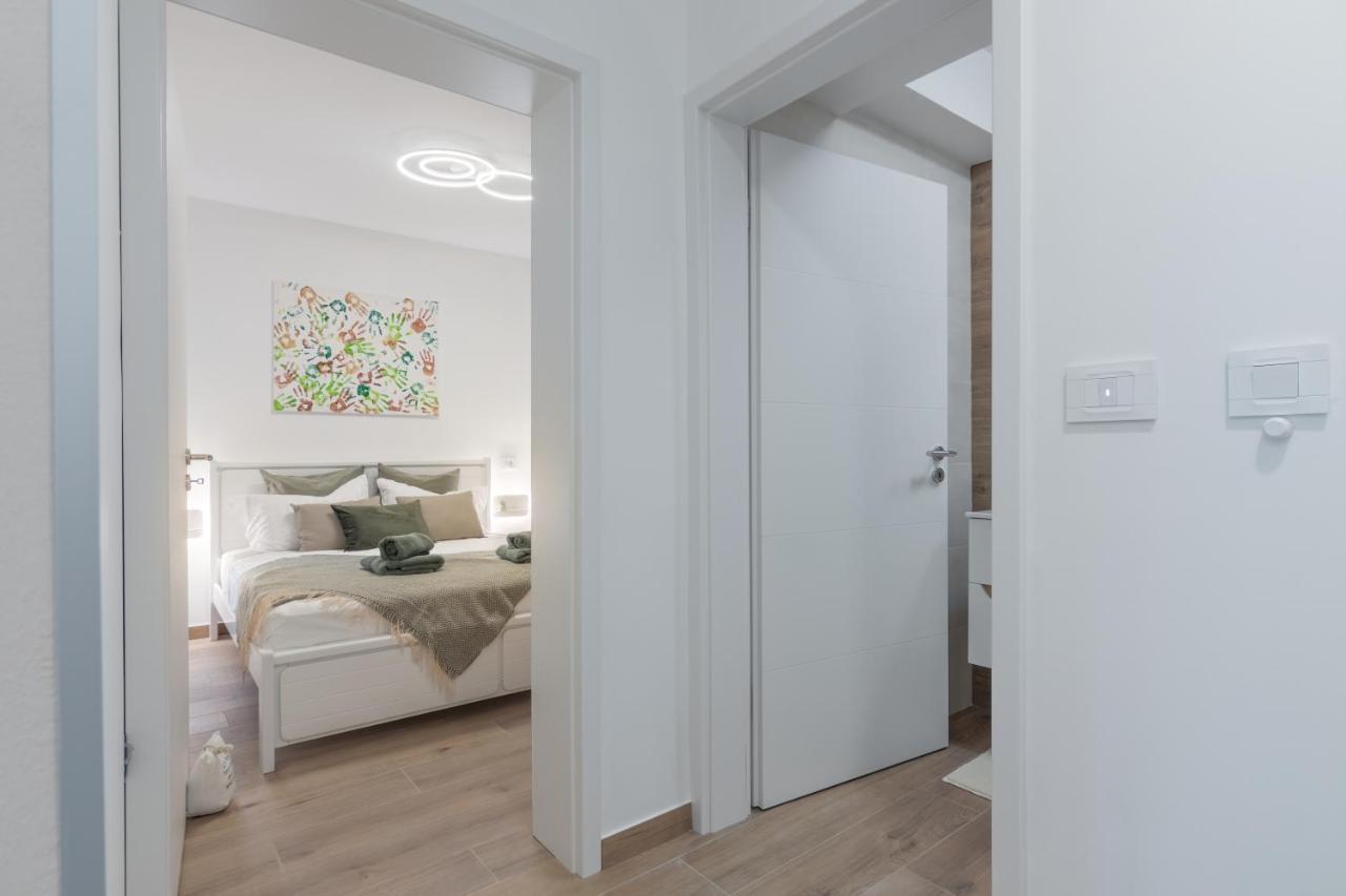 Apartment Norah With Private Parking 普拉 外观 照片